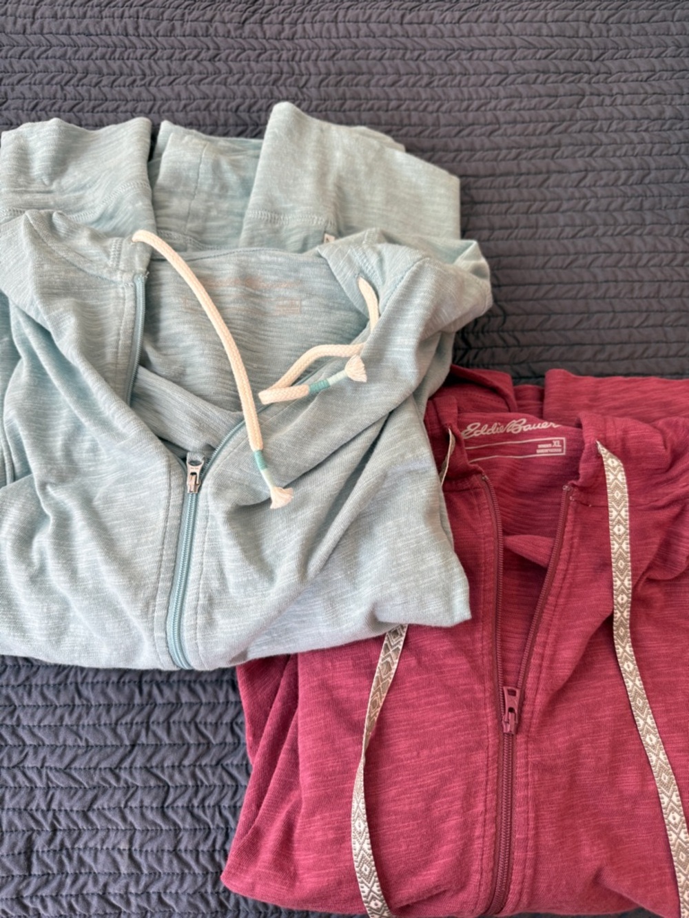 Eddie Bauer set of 2 women’s slub knit zip hoodies size XL